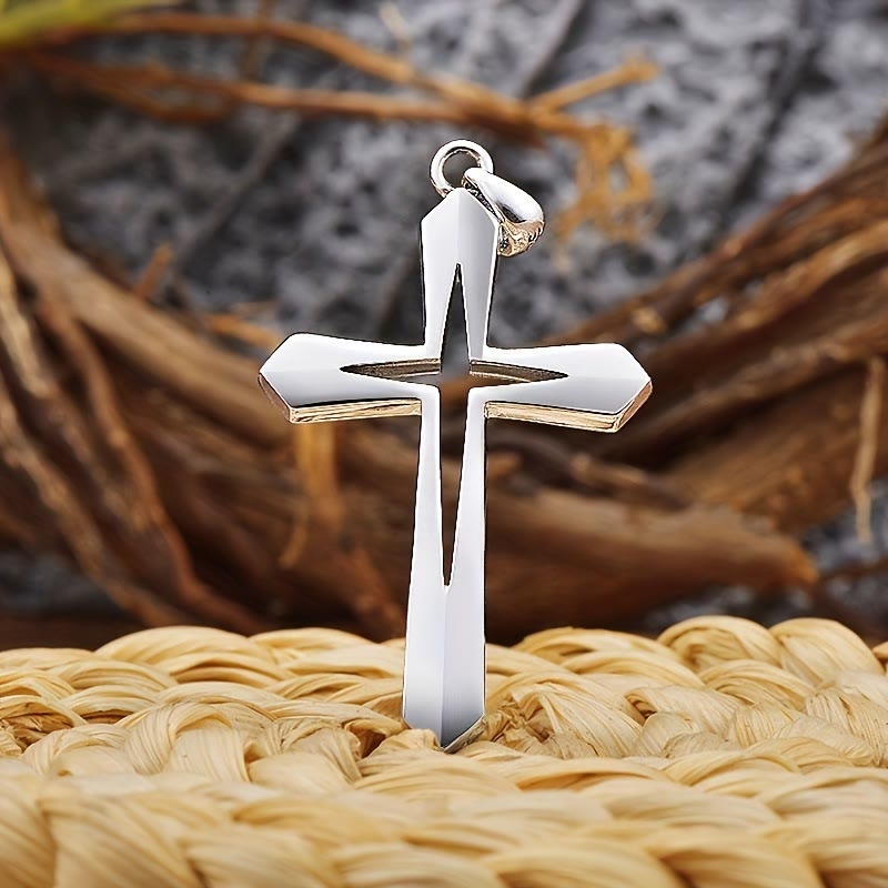 Christianartworkshop Elegante collana con ciondolo a croce sagomata: simbolo di grazia incrollabile e benedizione celeste. - image 1