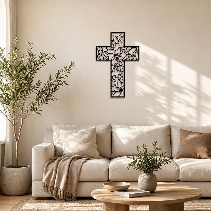 Christianartworkshop Decorazione da parete in metallo a forma di croce cava con motivi floreali: emblema di speranza e grazia eterne. - image 1