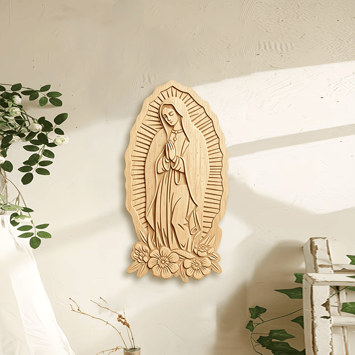 Christianartworkshop Targa da parete in legno "Aureola Radiosa" della Madonna di Guadalupe: Emblema di dolce protezione - image 0