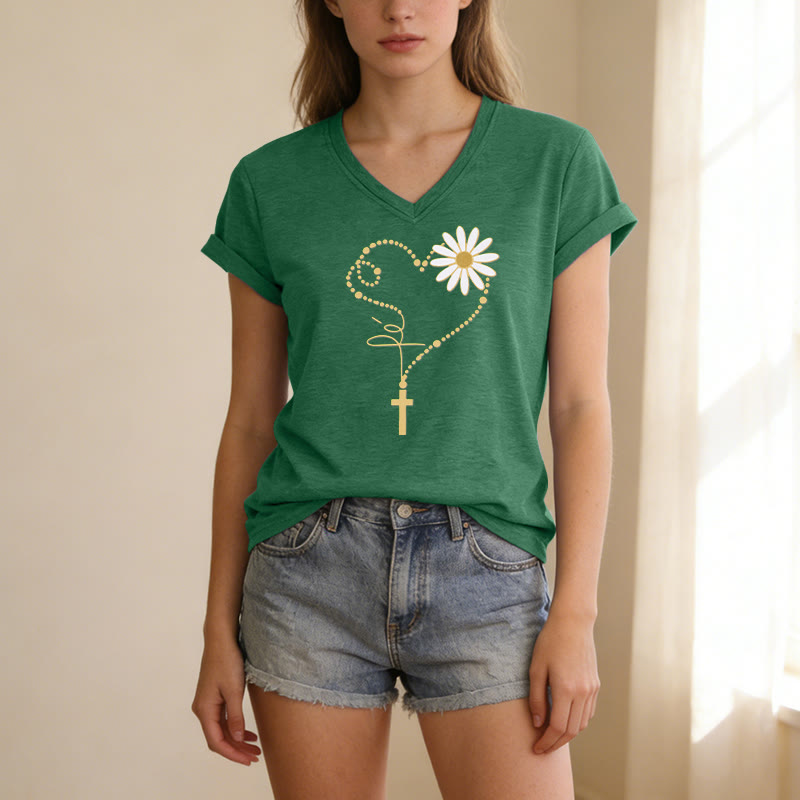 Christianartworkshop T-shirt casual con scollo a V, cuore, croce e margherita con pois dorati. - image 17