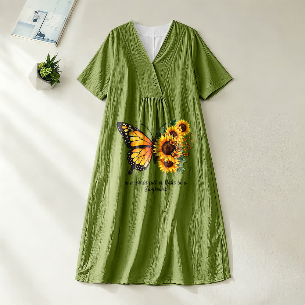 Abito midi a maniche corte con scollo a V e stampa di farfalle e girasoli, con citazione motivazionale, Christianartworkshop. - Verde oliva - 4XL - image 10
