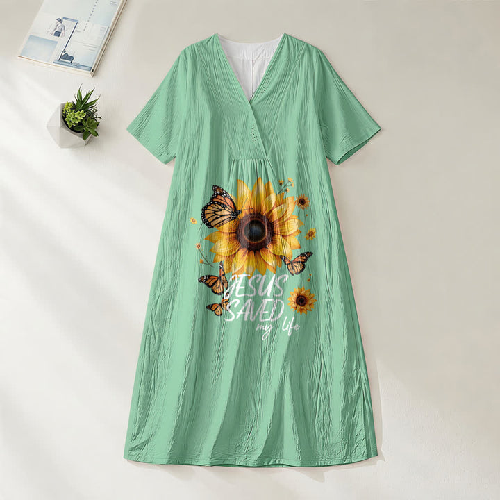 Abito midi a maniche corte con scollo a V e stampa di girasoli e farfalle, "Gesù mi ha salvato la vita", Christianartworkshop. - Verde - 4XL - image 8