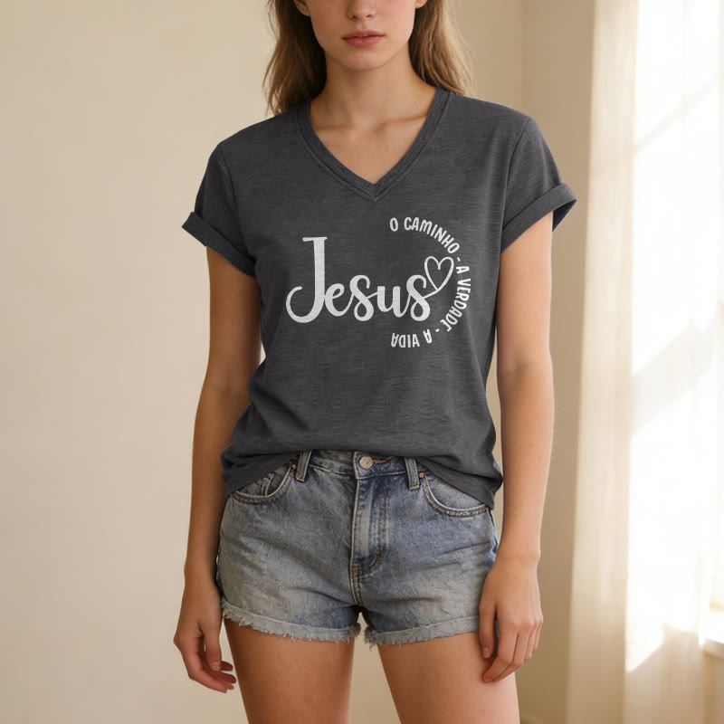 Christianartworkshop T-shirt casual con scollo a V Jesus O Caminho A Verdade A Vida Heart Circle - image 1