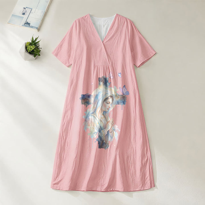 Abito midi a maniche corte con scollo a V e stampa ad acquerello della Madonna di Guadalupe e farfalle, Christianartworkshop. - Rosa - 4XL - image 8