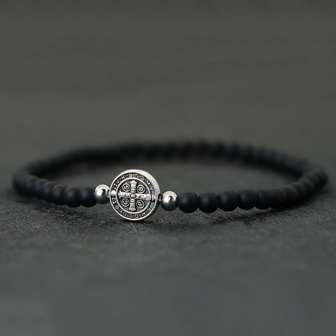 Christianartworkshop Bracciale elastico con perline di pietra naturale e distanziatori con medaglietta di San Benedetto in rilievo: simbolo di protezione divina. - Pietra opaca - image 3