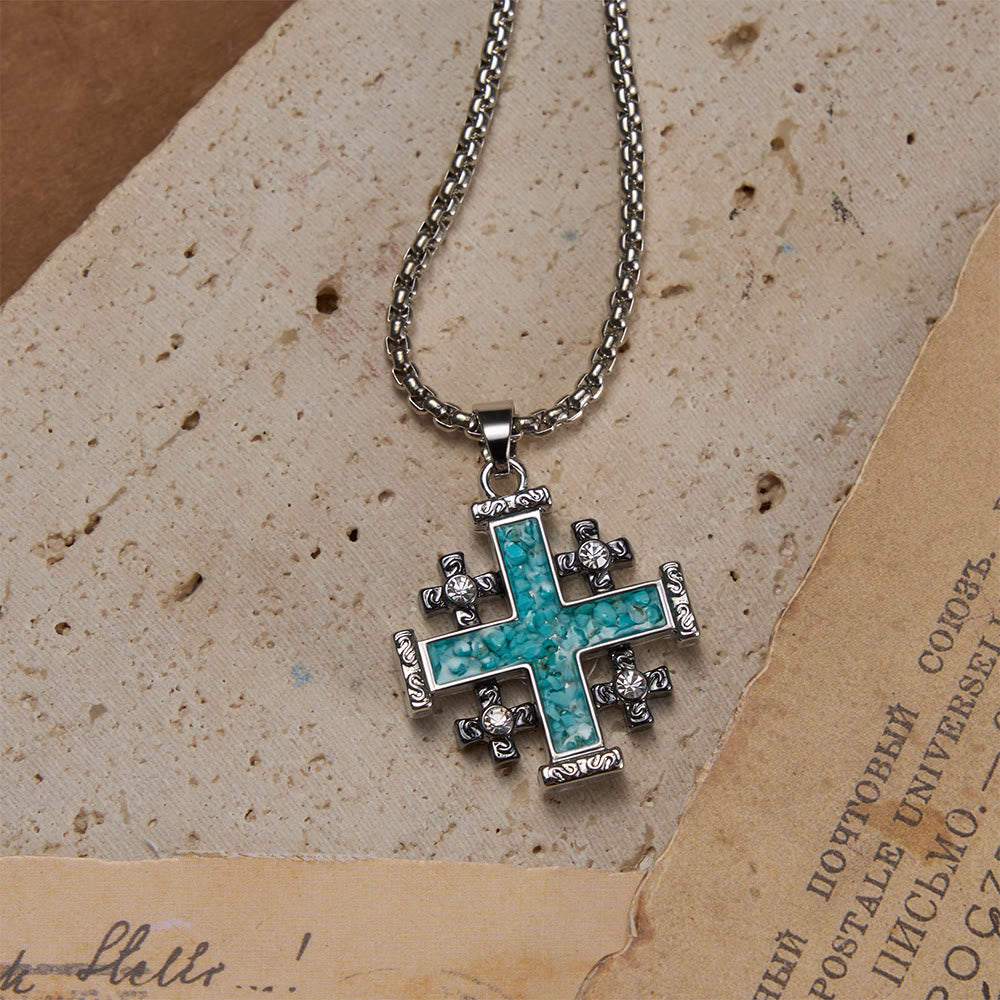 Christianartworkshop Collana con ciondolo a croce di Gerusalemme intarsiata in turchese frantumato e catena a maglie: simbolo di fede completa. - image 4