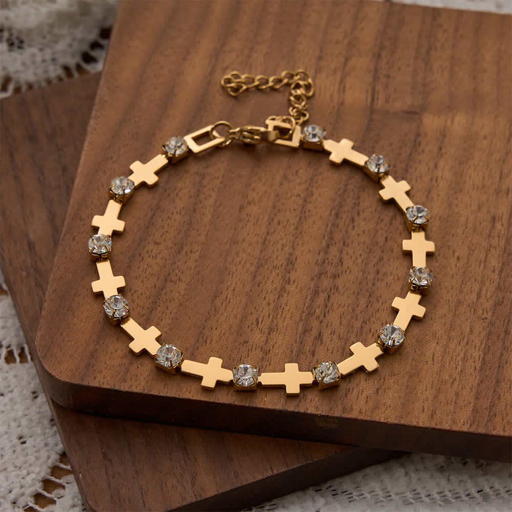 Christianartworkshop Elegante bracciale a catena con croce dorata e strass scintillanti, perfetto per tutti i giorni. - Circonferenza del polso: 7,28''-7,48''/18,5-19 cm - image 0