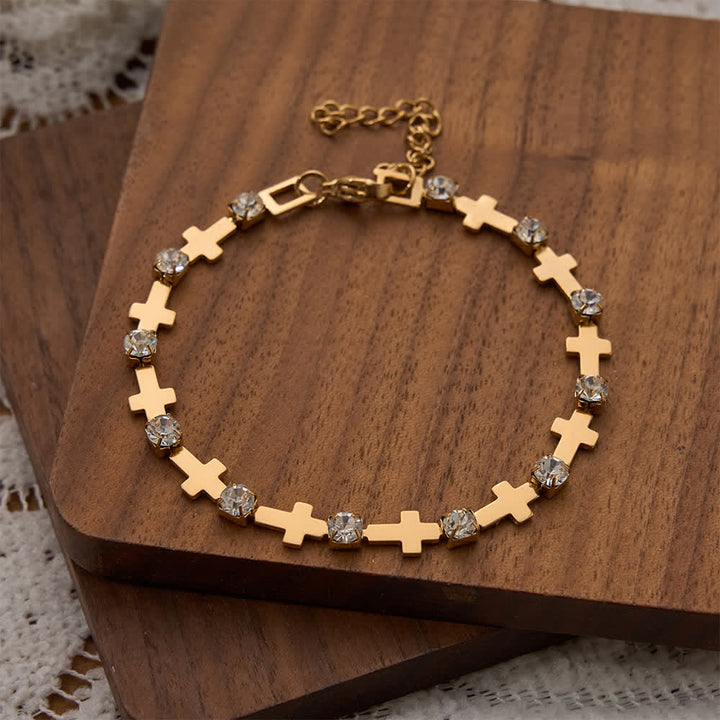 Christianartworkshop Elegante bracciale a catena con croce dorata e strass scintillanti, perfetto per tutti i giorni. - Circonferenza del polso: 7,28''-7,48''/18,5-19 cm - image 0