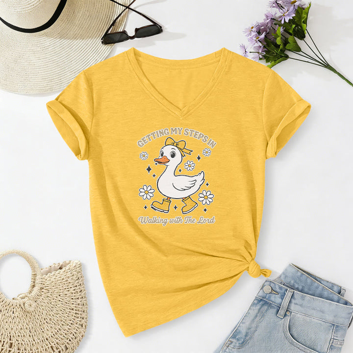 Christianartworkshop Maglietta casual con scollo a V "Getting My Steps In Walking With The Lord Cartoon Duck Daisy". - Giallo - 2XL - image 12