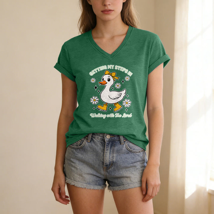 Christianartworkshop Maglietta casual con scollo a V "Getting My Steps In Walking With The Lord Cartoon Duck Daisy". - image 21