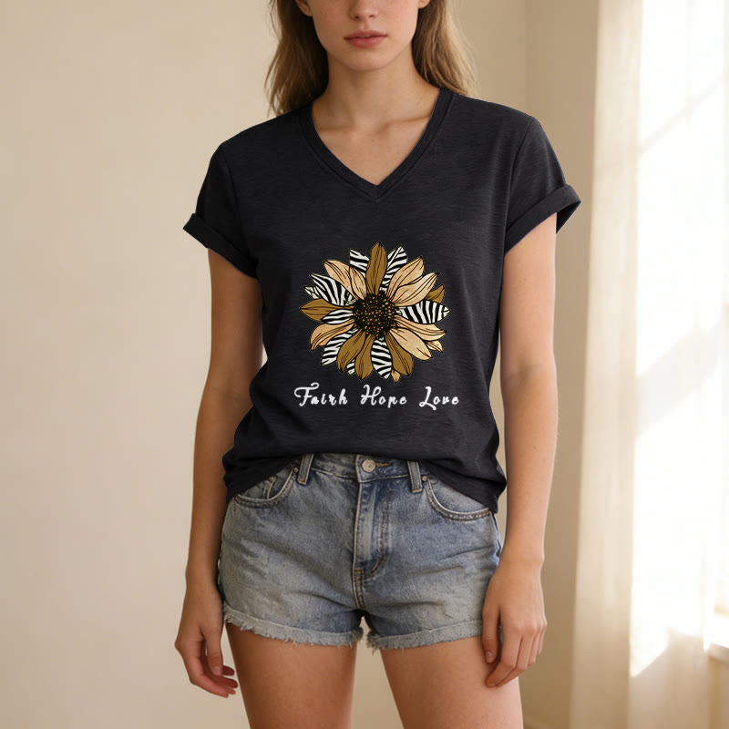 Christianartworkshop T-shirt casual con scollo a V, stampa zebrata, girasole e scritta "Fede, Speranza, Amore". - image 15