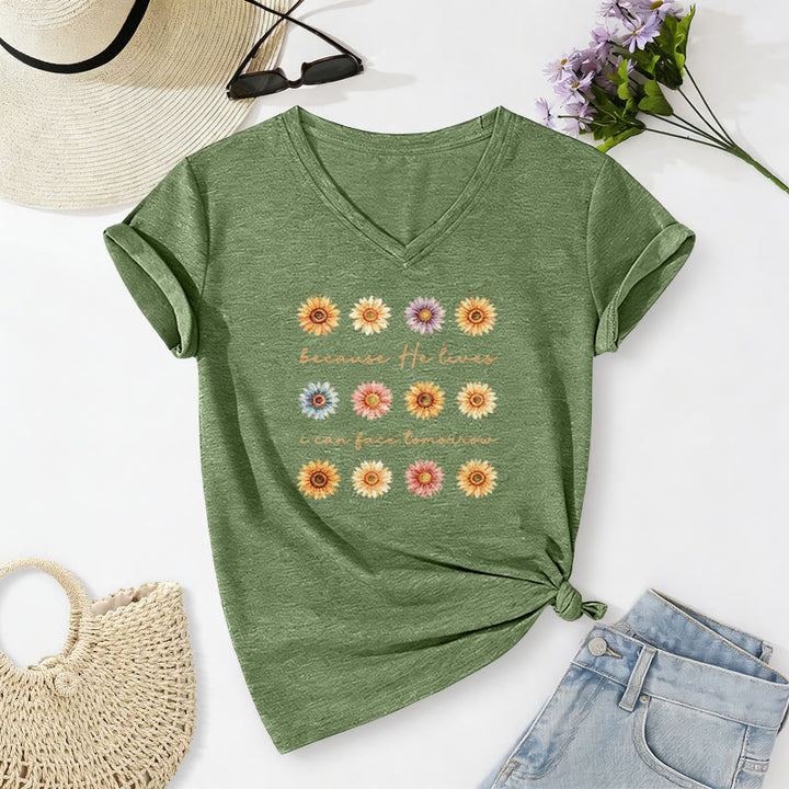 Christianartworkshop Poiché Lui vive, posso affrontare il domani. Maglietta casual con scollo a V e stampa floreale a margherite multiple. - Verde oliva - 2XL - image 18