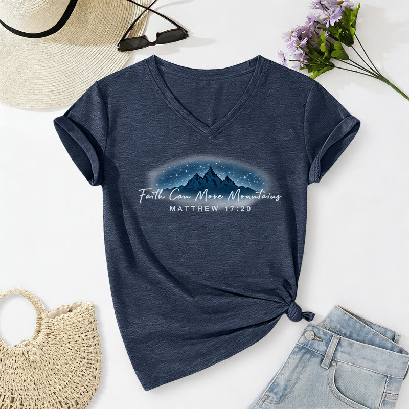 Christianartworkshop La fede può smuovere le montagne Matteo 17:20 Maglietta casual con scollo a V e grafica "Montagna Stellata" - Blu navy - 2XL - image 0