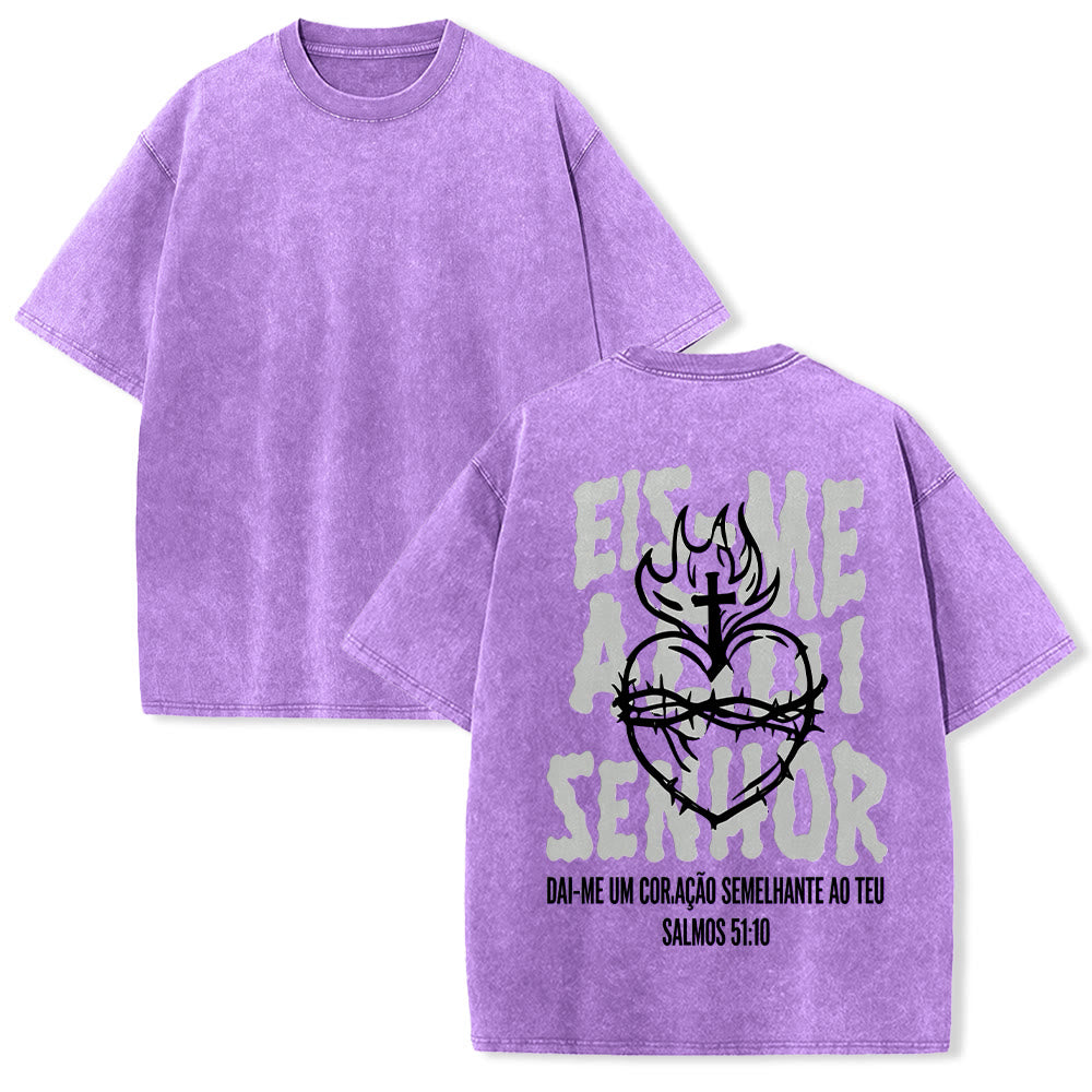 Christianartworkshop Maglietta unisex lavata con grafica a tema spirituale portoghese: Spina, Sacro Cuore, Croce, Fiamma sul retro. - Viola - 5XL - image 22