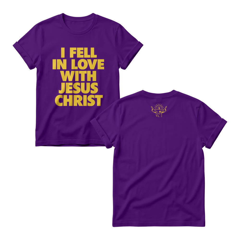 Christianartworkshop Mi sono innamorata di Gesù Cristo - Maglietta girocollo da donna con stampa a blocchi audace e impilamento verticale - Viola - 4XL - image 7