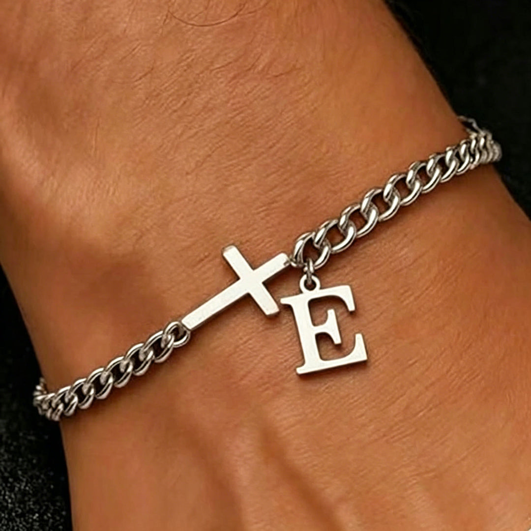 Christianartworkshop Bracciale con croce e lettera a catena: emblema personalizzato di incrollabile fede celeste - E - image 6