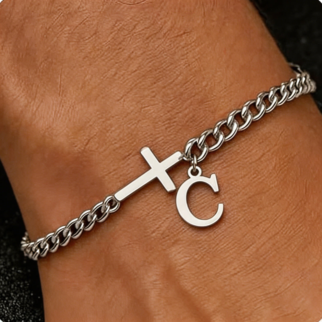 Christianartworkshop Bracciale con croce e lettera a catena: emblema personalizzato di incrollabile fede celeste - C - image 4