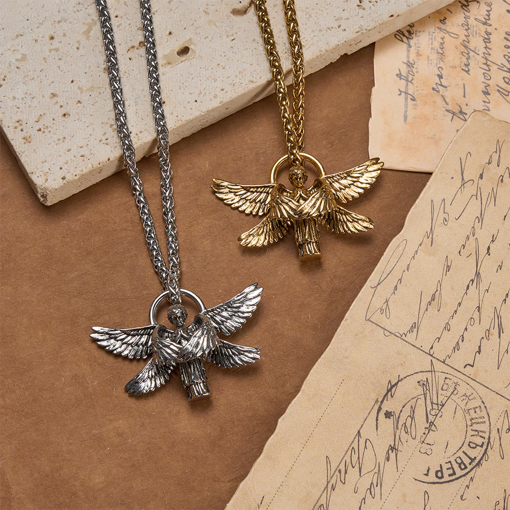 Christianartworkshop Collana con ciondolo a forma di angelo serafino a sei ali: emblema senza tempo di dolce protezione celeste. - image 1