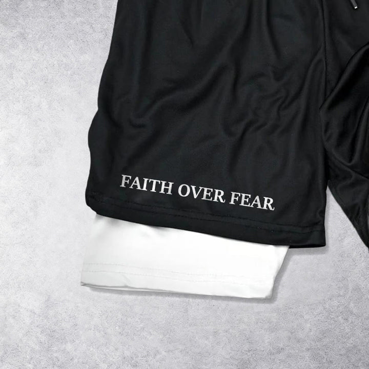 Christianartworkshop Pantaloncini con coulisse con scritta "Faith Over Fear" e versetto coordinato del Salmo 118:6. - image 2