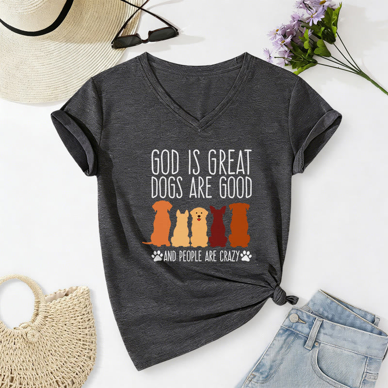 Christianartworkshop Dio è grande, i cani sono buoni, silhouette di cane multicolore, impronta di zampa, maglietta casual con scollo a V. - Grigio scuro - 2XL - image 0