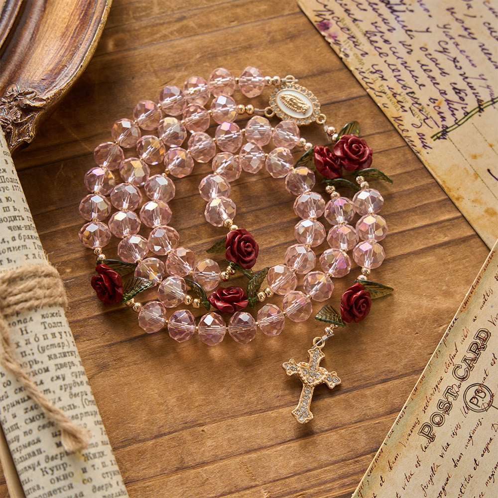 Christianartworkshop Rosario di preghiera fatto a mano con rosa, perline di vetro rosa sfaccettate, raffigurante la Madonna di Guadalupe con crocifisso. - image 4