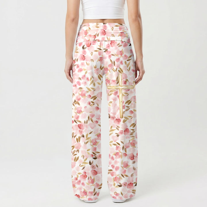 Christianartworkshop Pantaloni a gamba larga a vita alta con stampa floreale ad acquerello, rosa cipria e foglie, linea dorata incrociata sulla coscia - image 1