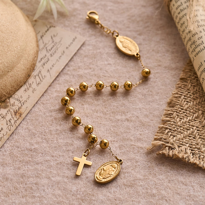 Christianartworkshop Bracciale con medaglia della Vergine Maria a forma di croce pendente e perline lisce e rotonde: emblema personalizzato di fede celeste incrollabile. - image 3