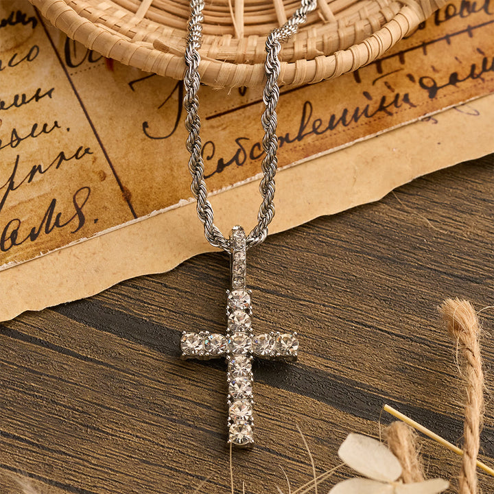 Christianartworkshop Collana con croce interamente tempestata di pietre e catena a torsione liscia: emblema senza tempo di dolce protezione celeste. - Argento - image 5
