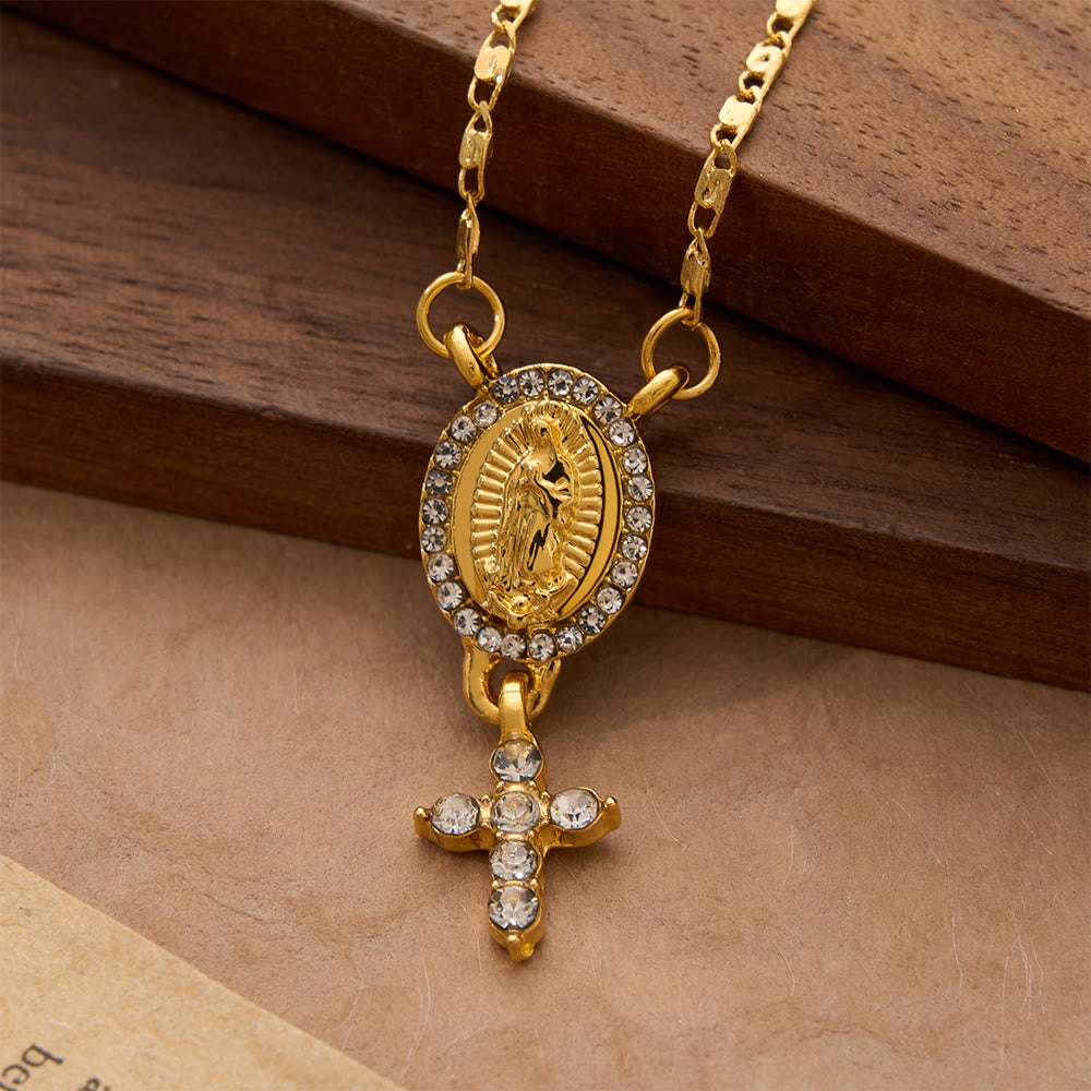 Christianartworkshop Collana con due ciondoli raffiguranti la Madonna e la croce: un simbolo senza tempo di dolce protezione celeste. - image 4