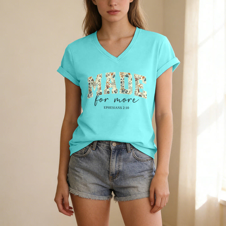 Christianartworkshop T-shirt casual con scollo a V e scritta "Made For More Floral Fill Varsity Font Cursive Script Ephesians 2:10 Verse". - image 23