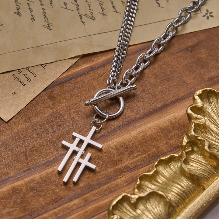 Christianartworkshop Collana con tripla chiusura a croce sovrapposta e doppia catena testurizzata: emblema senza tempo di dolce protezione celeste. - image 3