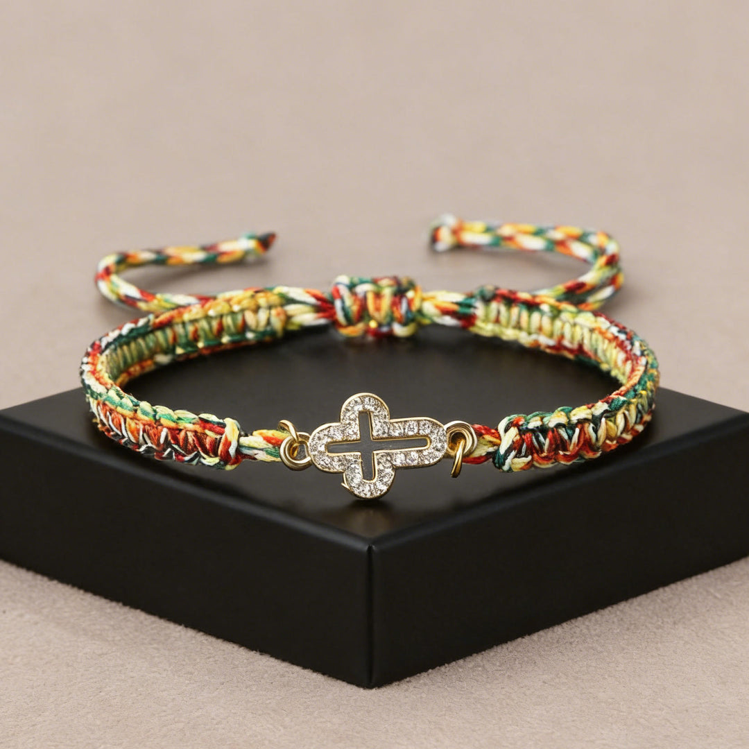 Christianartworkshop Braccialetto da polso con croce sacra e cordino intrecciato: emblema personalizzato di eterna tenerezza divina. - Multicolore - image 0