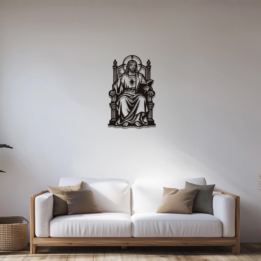 Christianartworkshop Decorazione murale in metallo raffigurante Gesù seduto sul trono con il Sacro Cuore e una Scrittura: emblema senza tempo della sacra grazia redentrice. - image 3