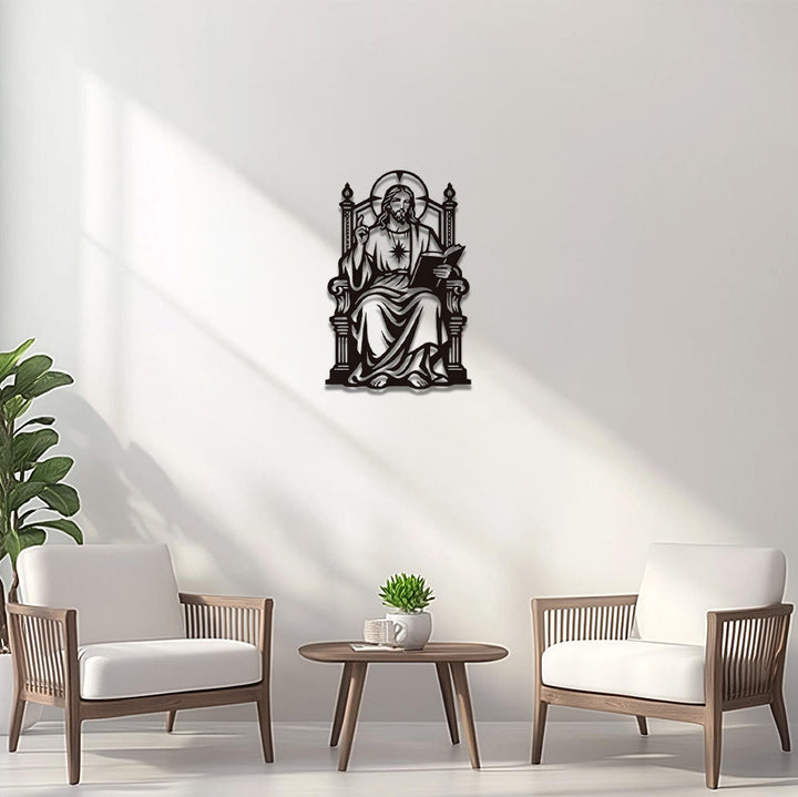 Christianartworkshop Decorazione murale in metallo raffigurante Gesù seduto sul trono con il Sacro Cuore e una Scrittura: emblema senza tempo della sacra grazia redentrice. - image 0