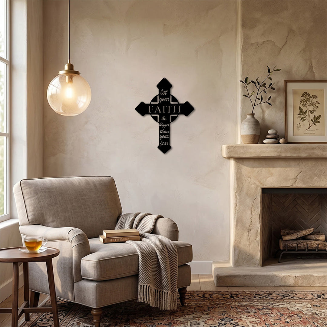 Christianartworkshop Croce con punta appuntita: Lascia che la tua fede sia più grande della tua paura. Decorazione murale in metallo: emblema senza tempo della sacra grazia redentrice. - image 0