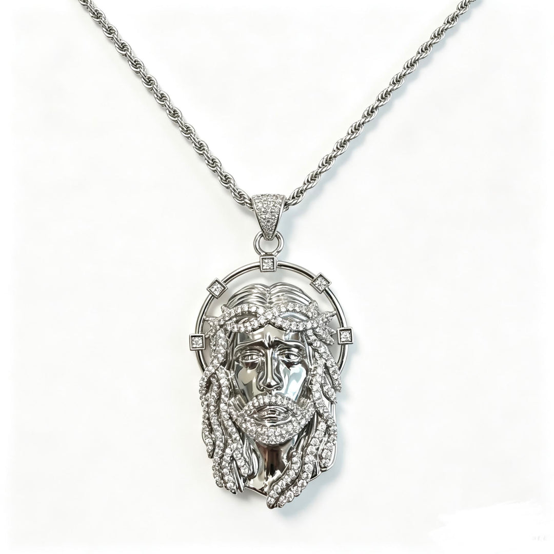 Christianartworkshop Collana con ciondolo ovale con aureola di strass e volto sacro, a maglie multiple: emblema senza tempo di dolce protezione celeste. - Catena in argento e intrecciata - image 13