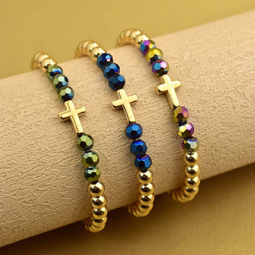 Christianartworkshop Set di tre mini bracciali con croce multicolore in stile bohémien: emblema senza tempo di dolce protezione celeste. - Set di 3 - image 0