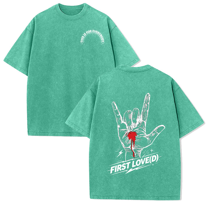 Christianartworkshop Maglietta Grunge Rock con grafica a forma di mano sanguinante, arco e slogan, grande scritta "First Love Letter" sul retro, effetto lavato. - Verde - 5XL - image 9