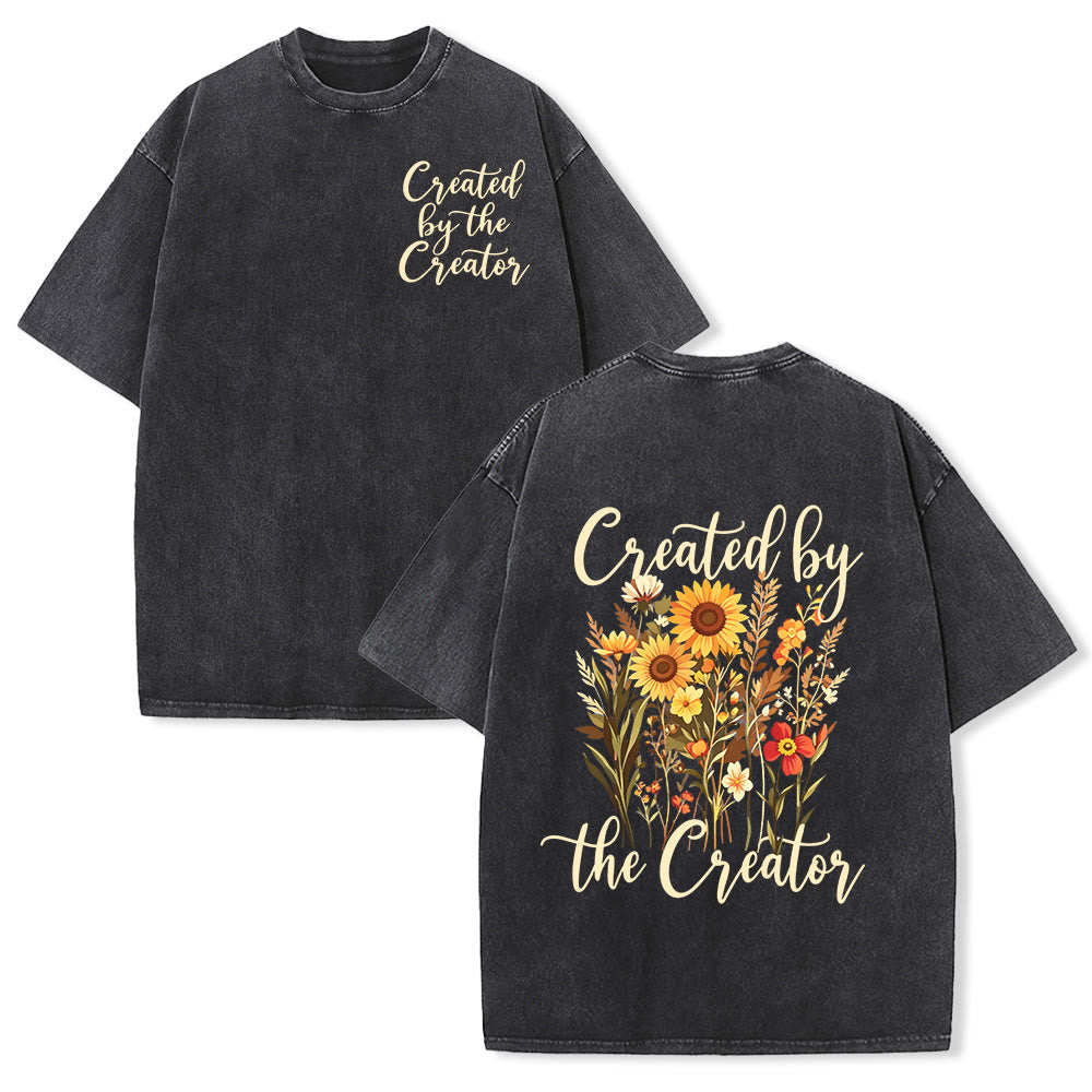 Christianartworkshop Creata dal Creatore Elegante T-shirt vintage lavata con stampa doppia e bouquet di girasoli selvatici in corsivo - Nero - 5XL - image 0