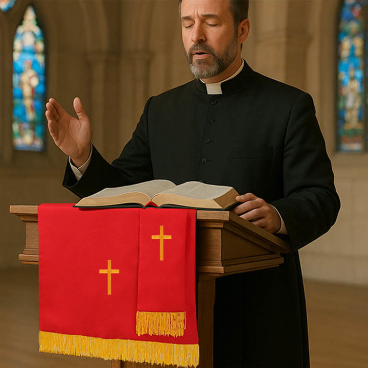 Christianartworkshop Set completo di paramenti sacri per la chiesa: runner da tavola, copritavolo per il leggio e segnalibro per la Bibbia in rosso e bianco - image 6