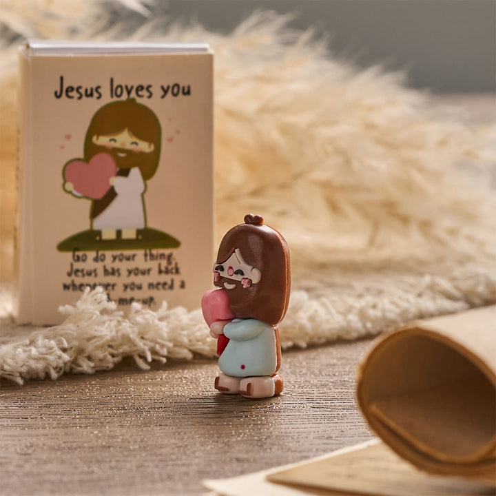 Christianartworkshop Mini statuette di Gesù con cuore Om, confezione da 3, con versetto biblico "Gesù ti ama" e biglietto devozionale: un simbolo di gioia e fede divine. - image 4