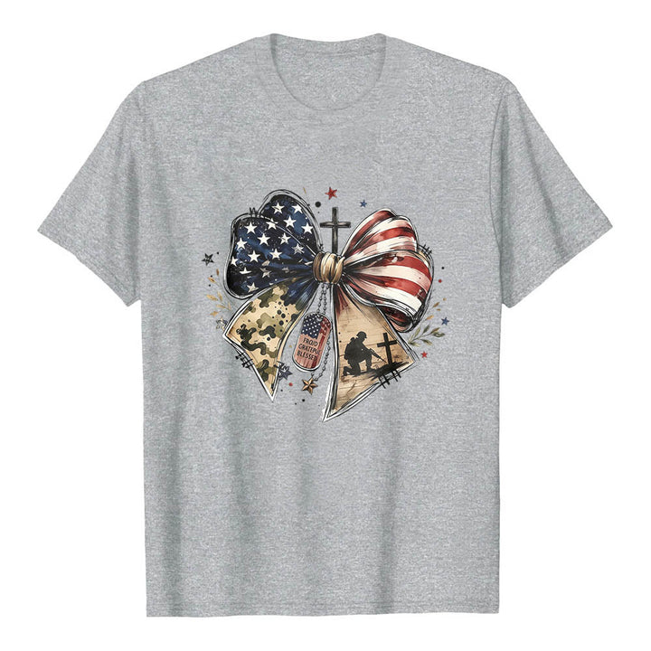 Christianartworkshop T-shirt classica patriottica con stampa frontale a pannelli multipli, fiocco, croce, piastrina militare e stella. - Grigio - 2XL - image 0