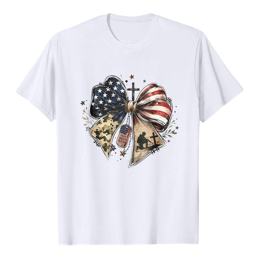 Christianartworkshop T-shirt classica patriottica con stampa frontale a pannelli multipli, fiocco, croce, piastrina militare e stella. - Bianco - 2XL - image 2