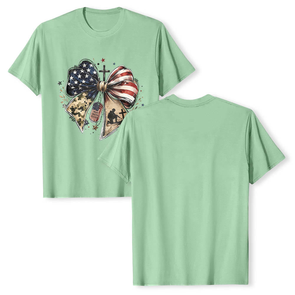 Christianartworkshop T-shirt classica patriottica con stampa frontale a pannelli multipli, fiocco, croce, piastrina militare e stella. - image 15
