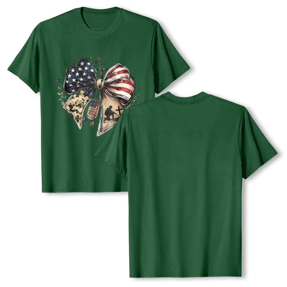 Christianartworkshop T-shirt classica patriottica con stampa frontale a pannelli multipli, fiocco, croce, piastrina militare e stella. - image 5