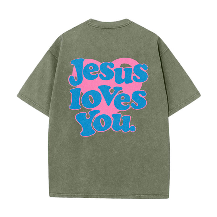 Christianartworkshop Maglietta lavata con stampa "Jesus Loves You" e scritta "Heart Back Bubble Font" (Gesù ti ama) sul retro. - Verde militare - 5XL - image 16