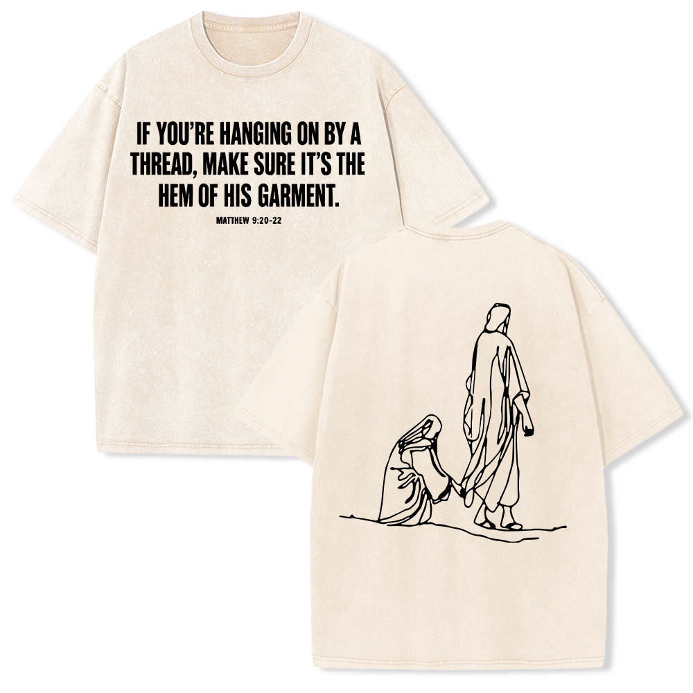 Christianartworkshop Matteo 9:20-22 Citazione sulla fede Donna sanguinante tocca Cristo veste Line Art Stampa posteriore T-shirt lavata - Beige - 5XL - image 3