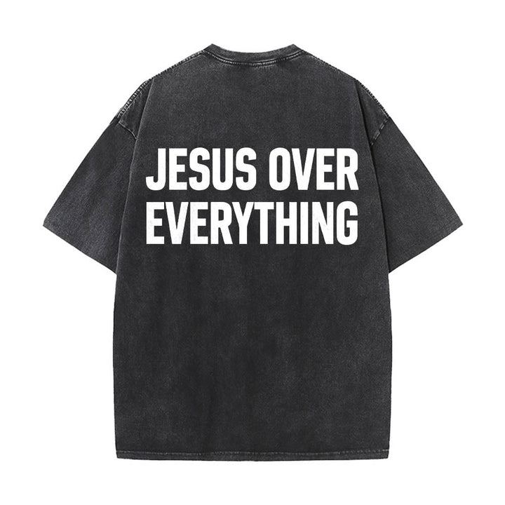Christianartworkshop Maglietta lavata con stampa a blocchi sul retro e scritta "Jesus Over Everything" su due righe in grassetto. - Nero - 5XL - image 0