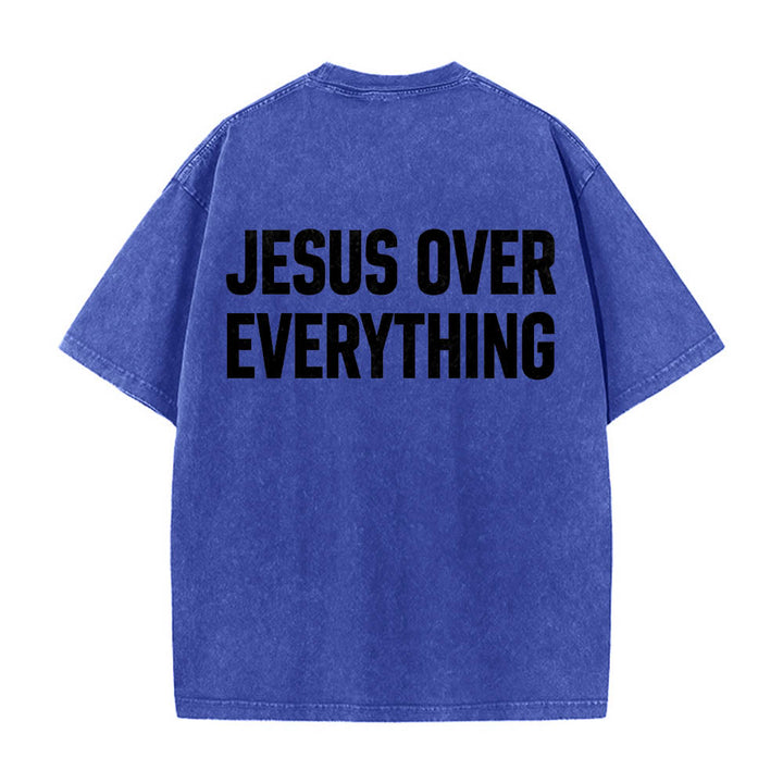 Christianartworkshop Maglietta lavata con stampa a blocchi sul retro e scritta "Jesus Over Everything" su due righe in grassetto. - Blu - 5XL - image 8