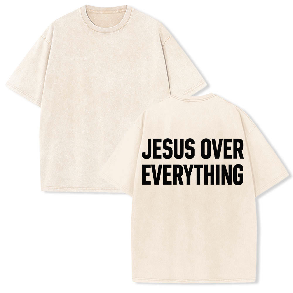 Christianartworkshop Maglietta lavata con stampa a blocchi sul retro e scritta "Jesus Over Everything" su due righe in grassetto. - image 3